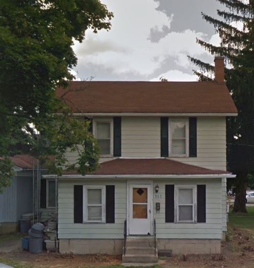 colour photograph of the property currently at 803 N. Taylor Street Marengo, Ill. (Google Earth)